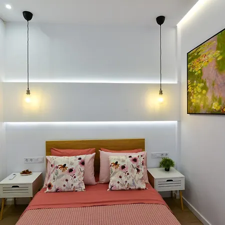 Acropolis Area 6 Min Walk To Metro And Ancient Sites * Athens