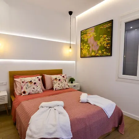 Apartment Acropolis Area 6 Min Walk To Metro And Ancient Sites *